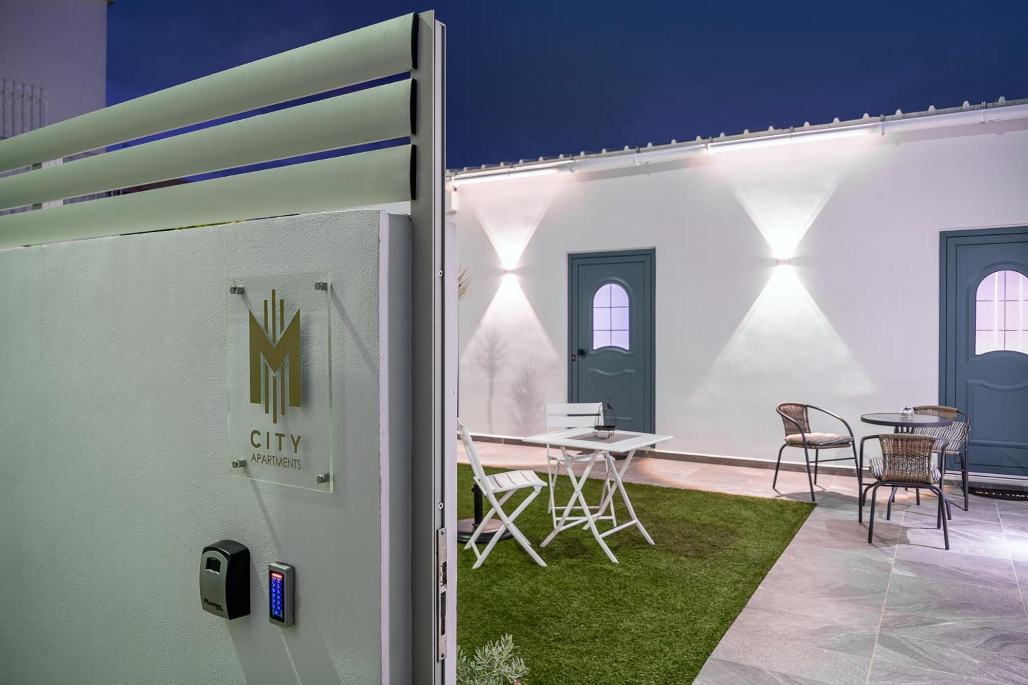 M City Apartments 100M From The Beach La Canée Extérieur photo